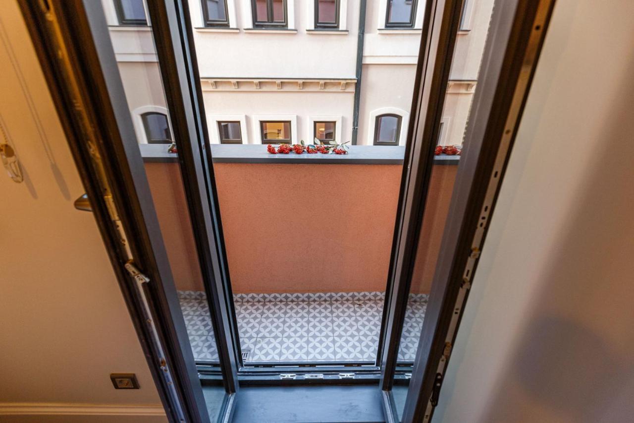 Central Modern House in Taksim near Istiklal Street Apartment Istanbul Bagian luar foto